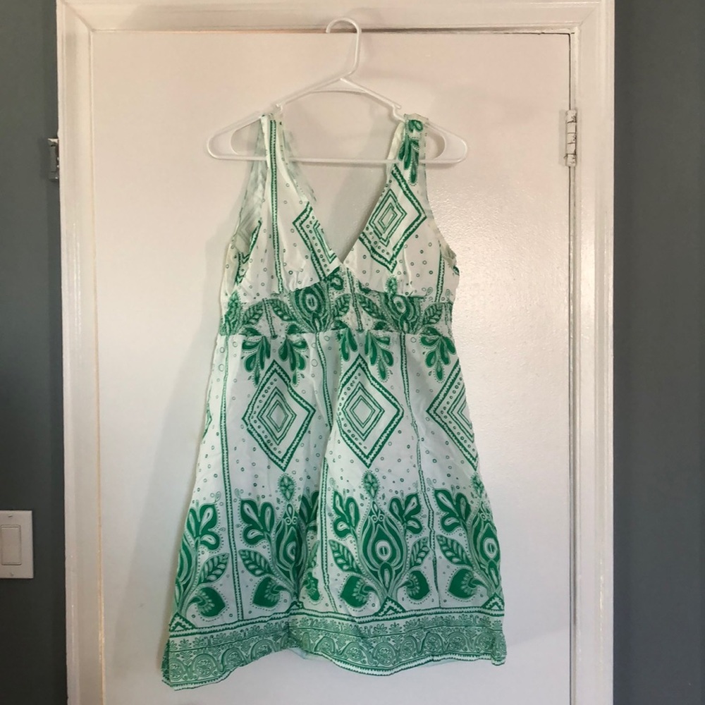 Sleeveless dress
